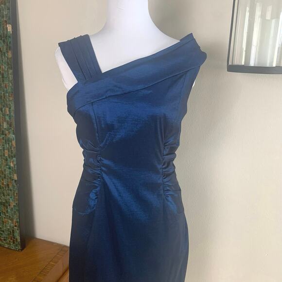 Adrianna Papell Size 10 One Shoulder Satin Dress Midnight Blue Pleated Cocktail - Picture 3 of 13